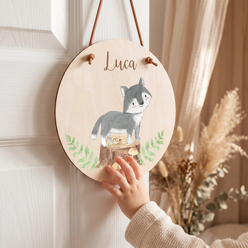 Türschild Kinderzimmer personalisiert mit Name Wolf im Wald