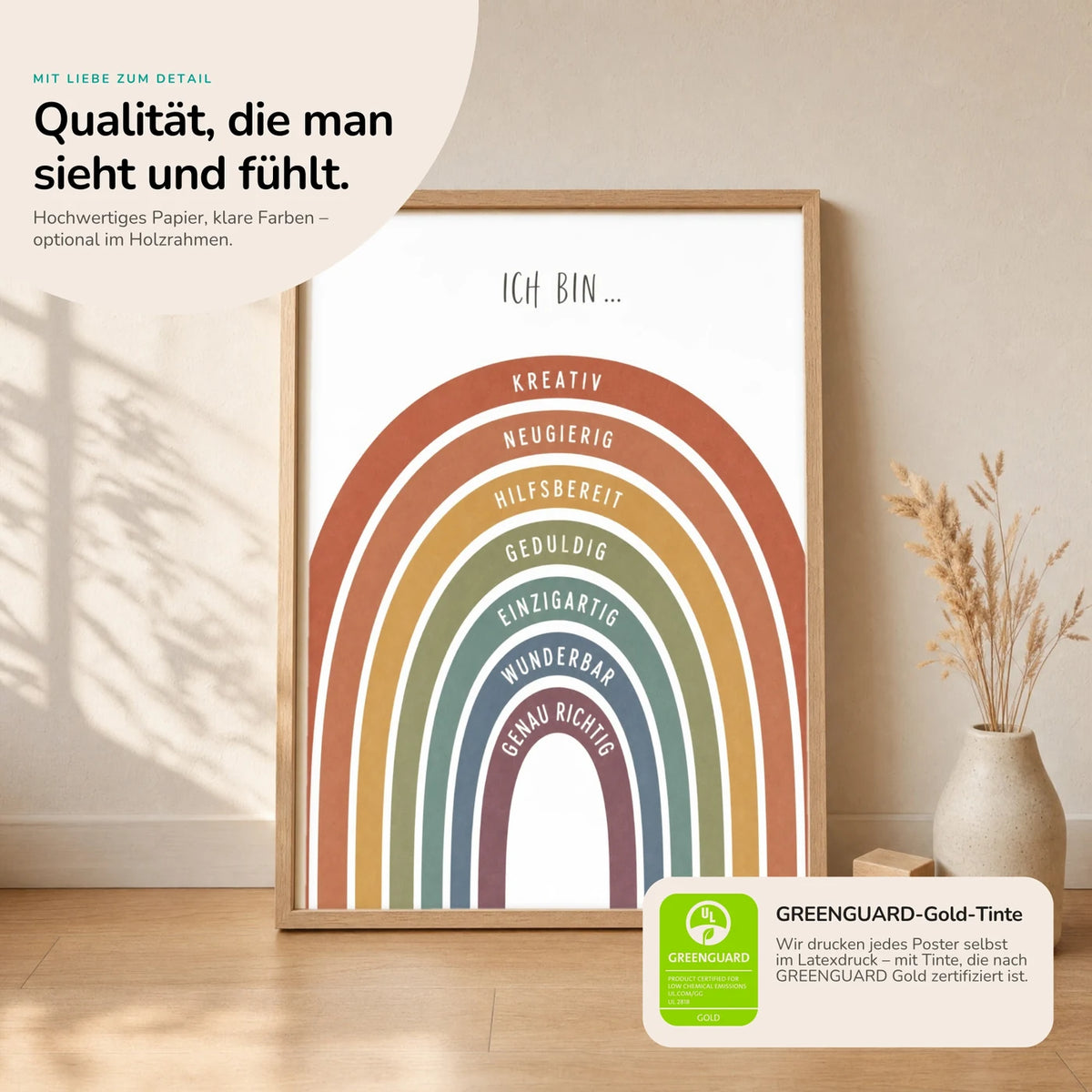 Kinderposter „Regenbogen Terracotta“ im Holzrahmen auf dem Regal – Poster mit Sprüchen fürs Kinderzimmer