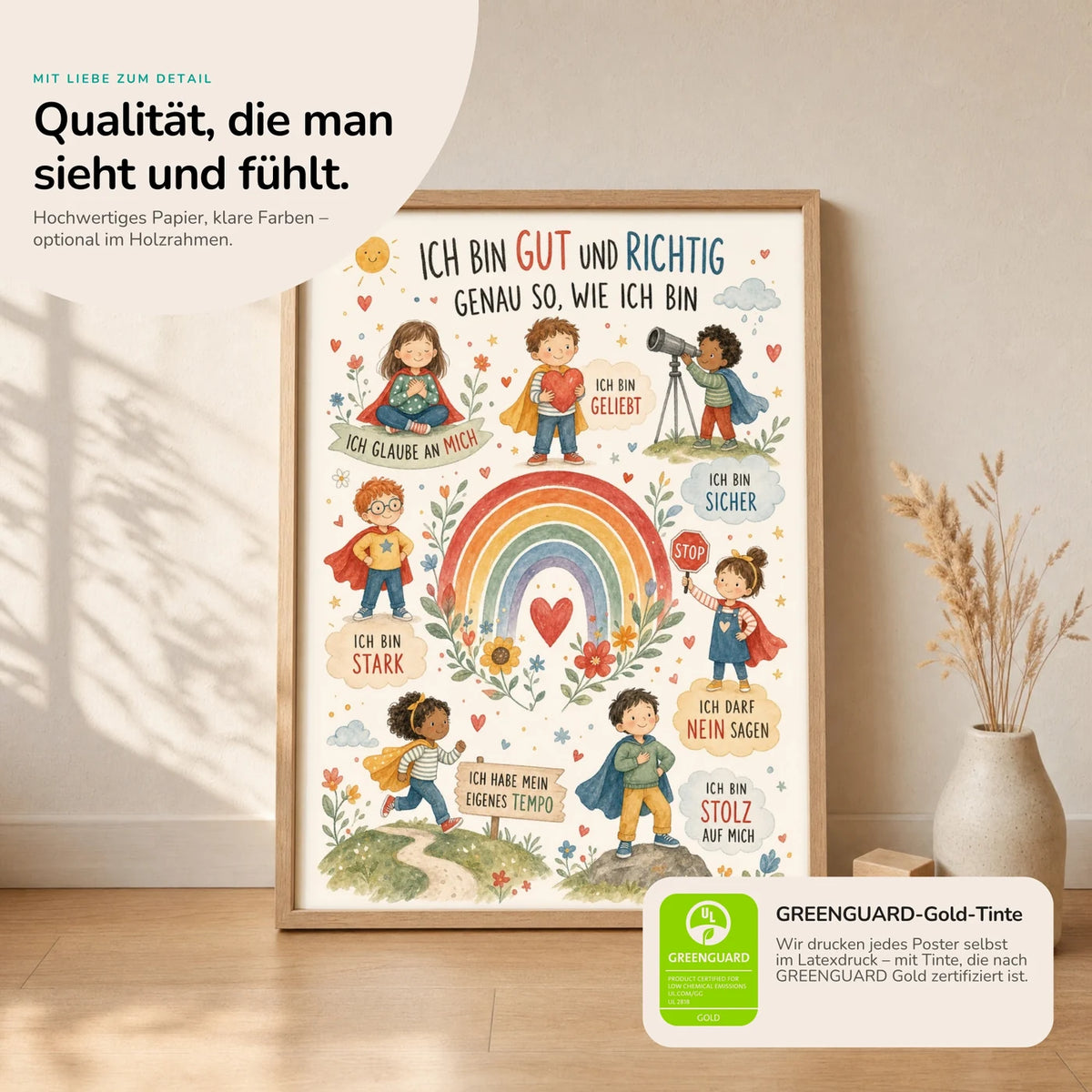 Kinderposter âIch bin gut und richtigâ im Holzrahmen auf dem Regal â Poster mit SprĂŒchen fĂŒrs Kinderzimmer