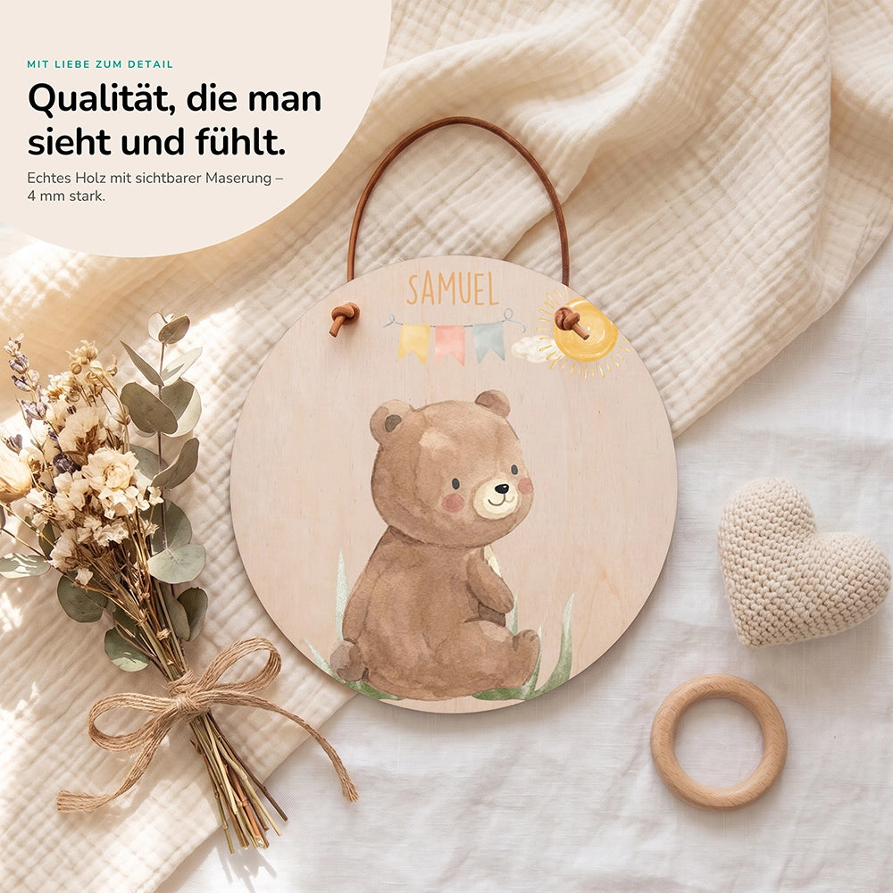 Türschild Kinderzimmer personalisiert mit Name Bär mit Wimpelkette