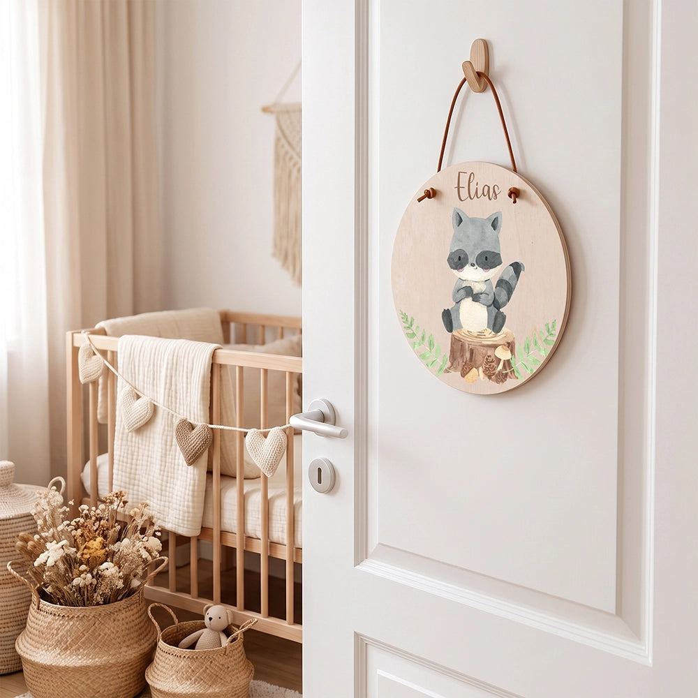TĂŒrschild Kinderzimmer personalisiert mit Name WaschbĂ€r im Wald