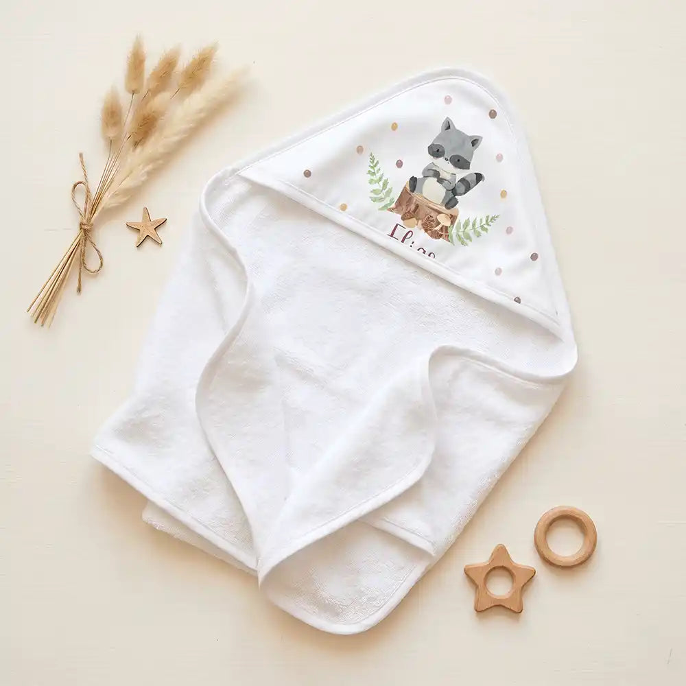 Personalisiertes Kapuzenhandtuch Baby WaschbĂ€r Wald â Set fĂŒr Zwillinge im Rattan-Look