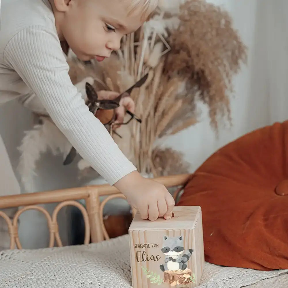 Spardose Kinder, Sparschwein personalisiert bunt - Waschbär