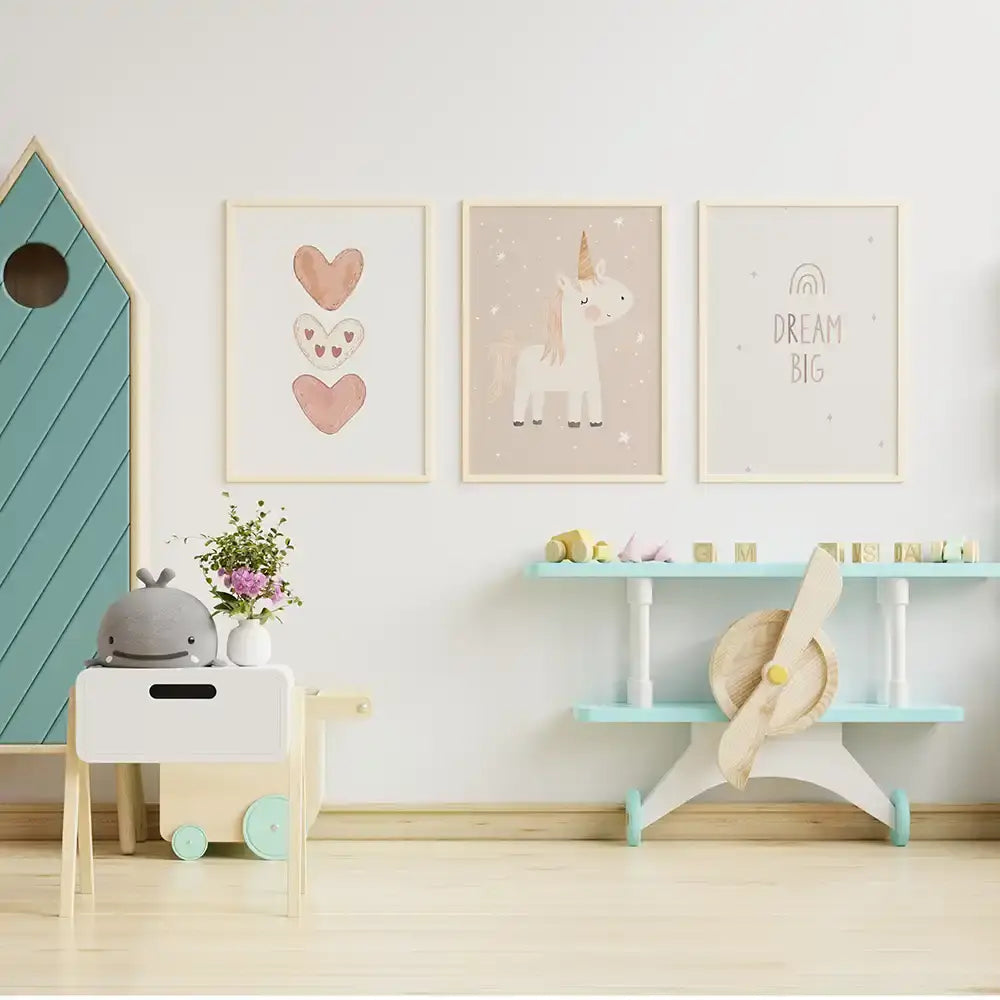 Poster 3er-Set - Herzen, Einhorn & Dream Big fĂĽrs Kinderzimmer