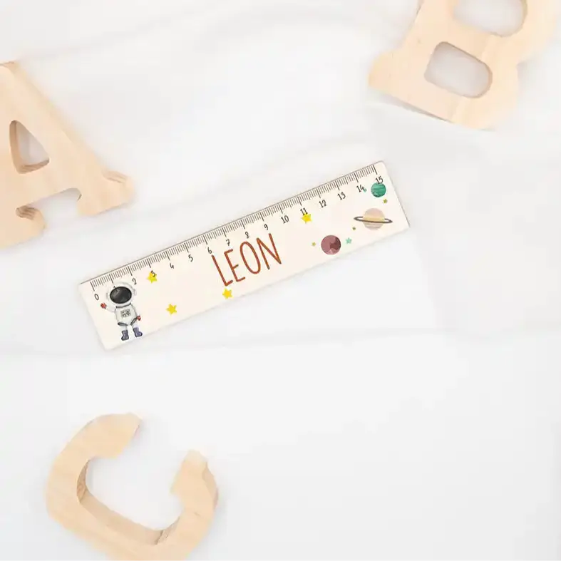 Holzlineal personalisiert - Astornaut