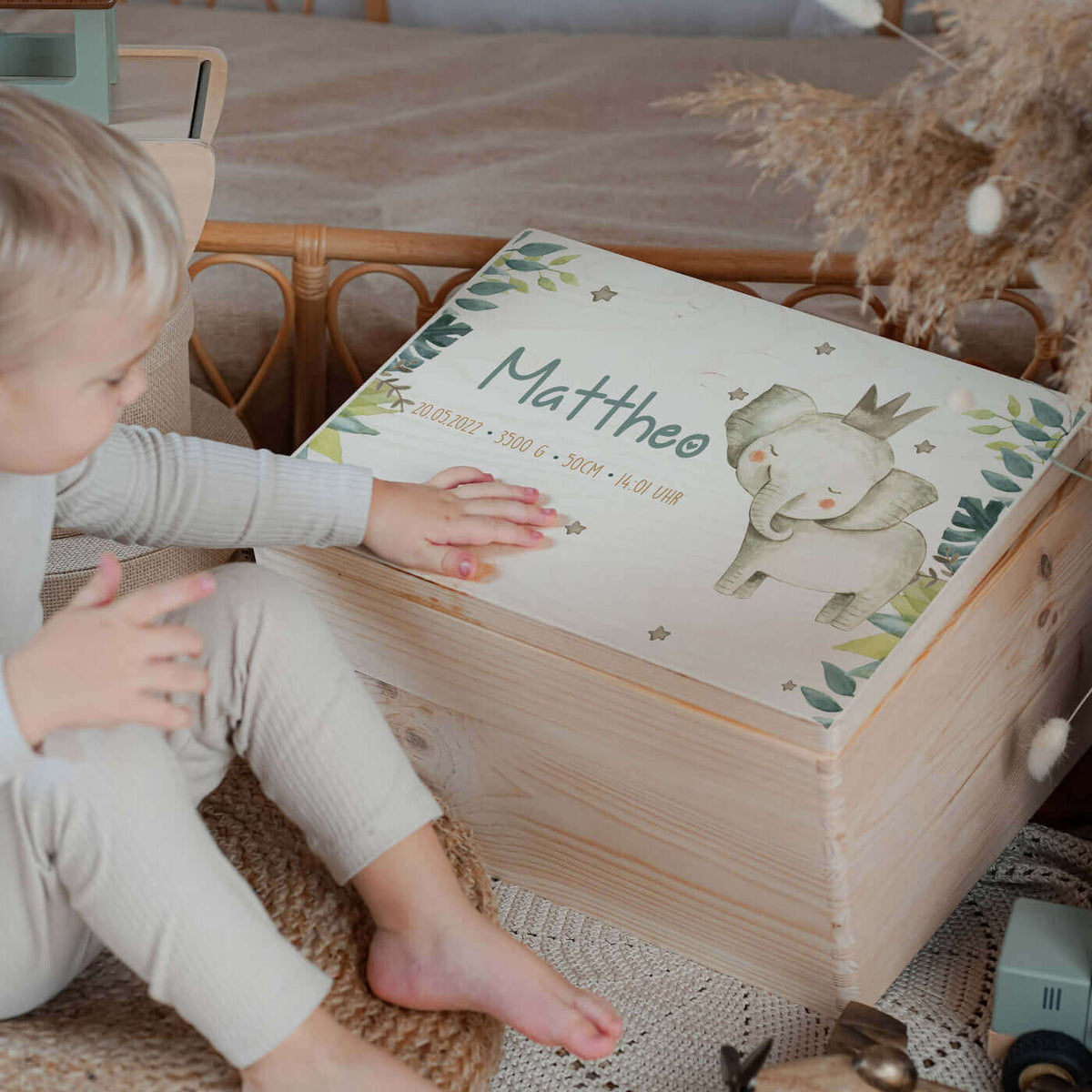 Erste Schritte Bundle - Boho Löwe: Messlatte, Kindergarderobe, Erinnerungsbox