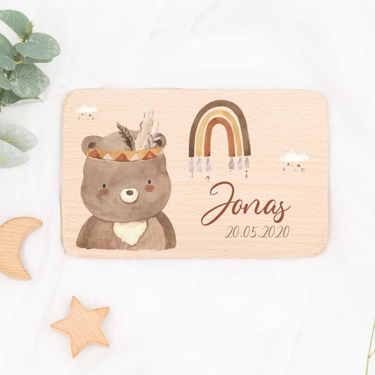 personalisiertes frühstücksbrettchen mit bär boho design
