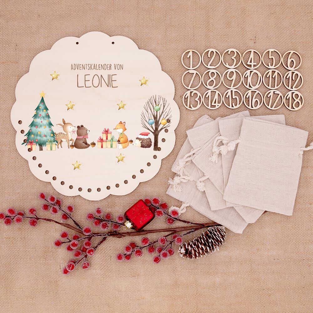 Personalisierter runder Adventskalender Kinder aus Holz - Tiere im Schneegestöber