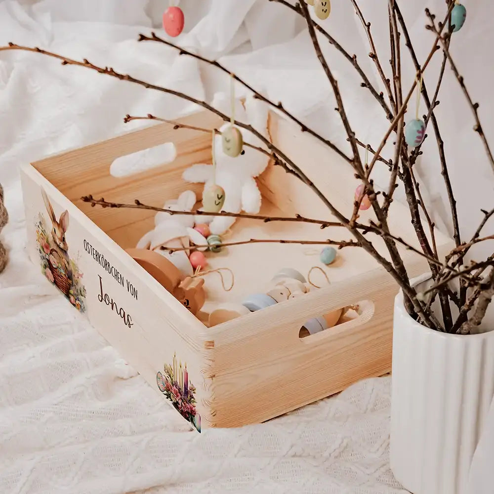 Osterkiste Holz personalisiert - Osterhase mit Kerzen