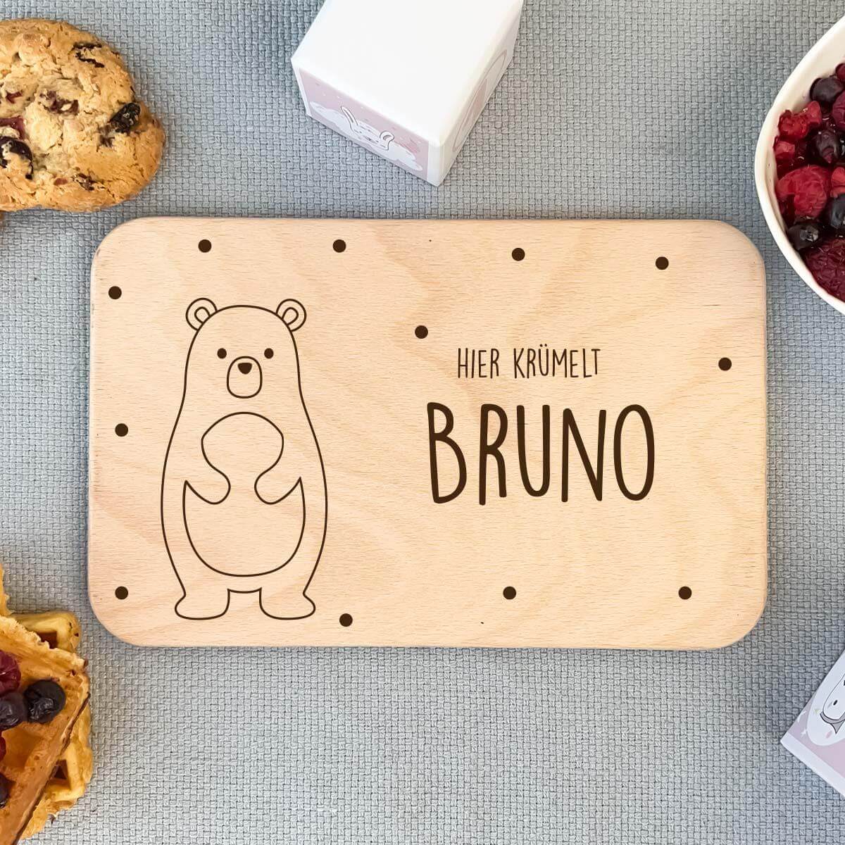ngraved breakfast board with bear and custom name
