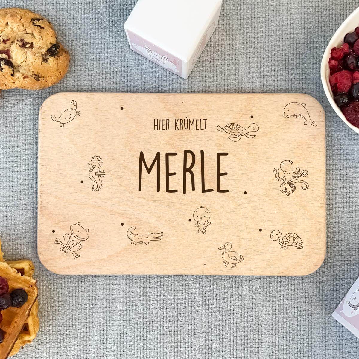 close-up of sea design on personalized breakfast board