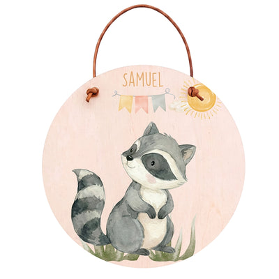 Waschbär mit Wimpelkette