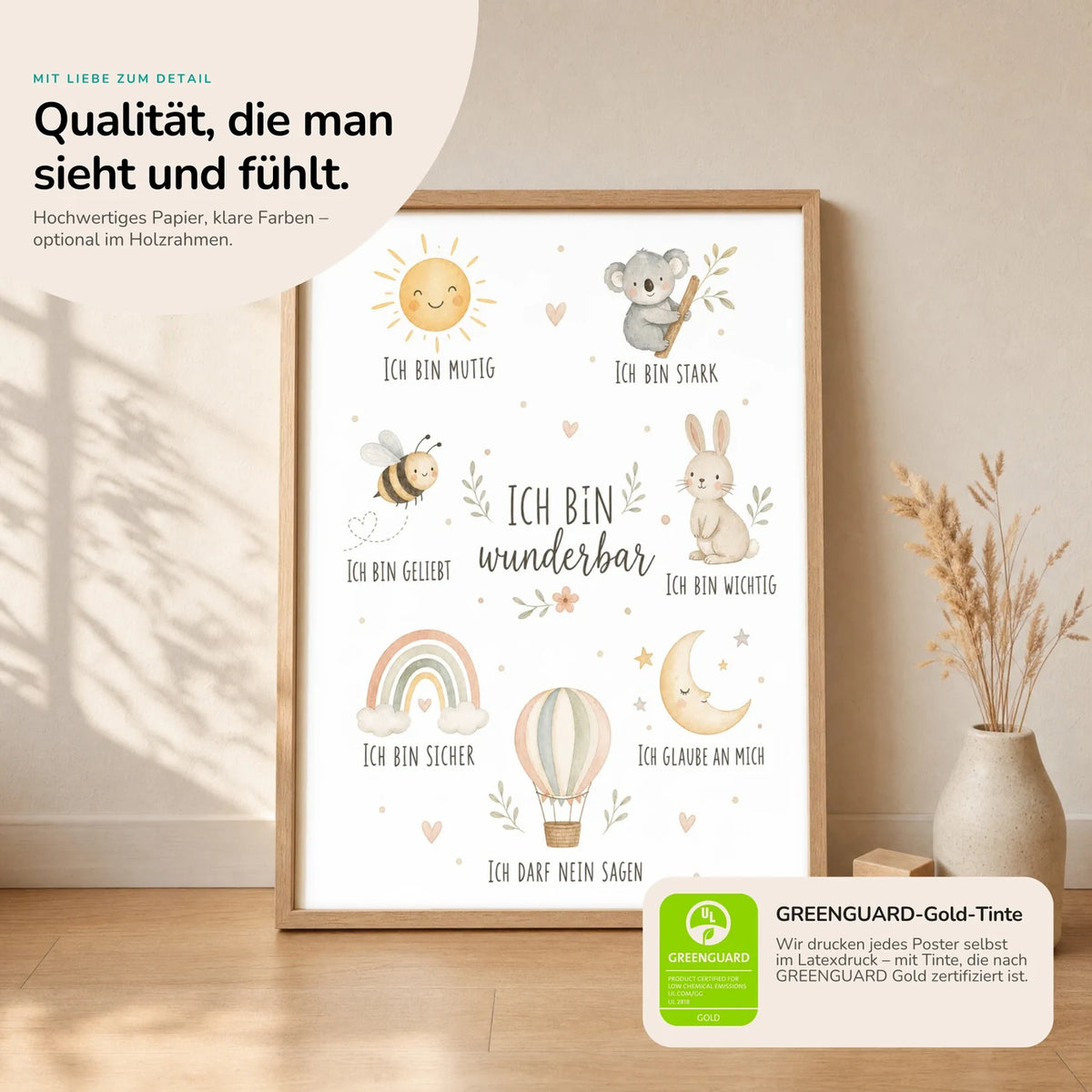 Kinderposter „Collage Ich bin wunderbar“ im Holzrahmen auf dem Regal – Poster mit Sprüchen fürs Kinderzimmer