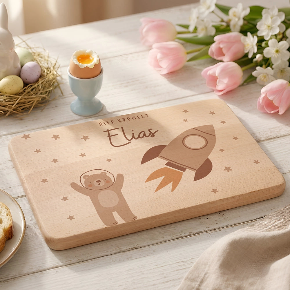 Frühstücksbrettchen Holz personalisiert - Bär Astronaut