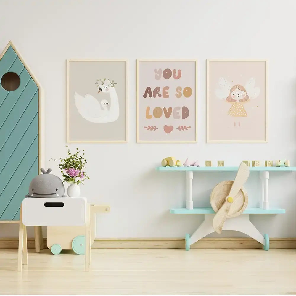 Poster 3er-Set - Schwan, "You are so loved" & Engel fürs Kinderzimmer