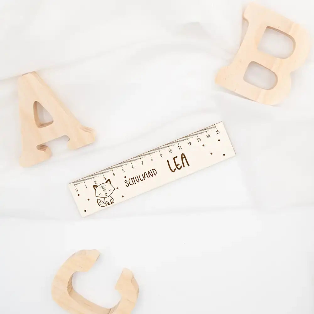 personalisierte holzlineal mit fuchs motiv und namen