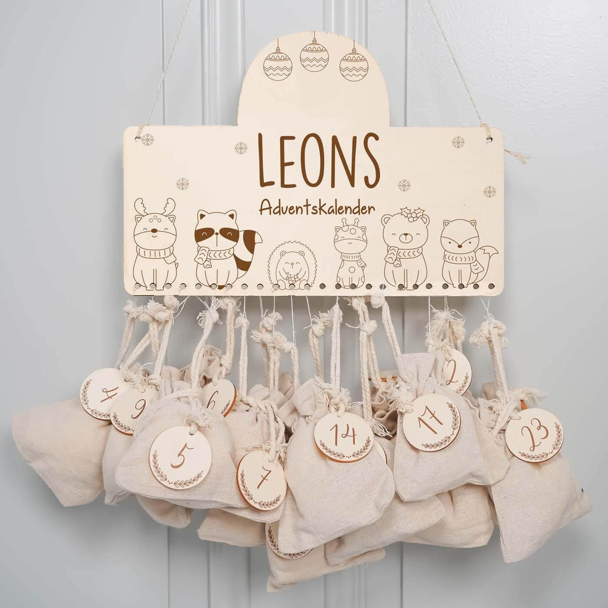 personalized advent calendar with tierfamilie design