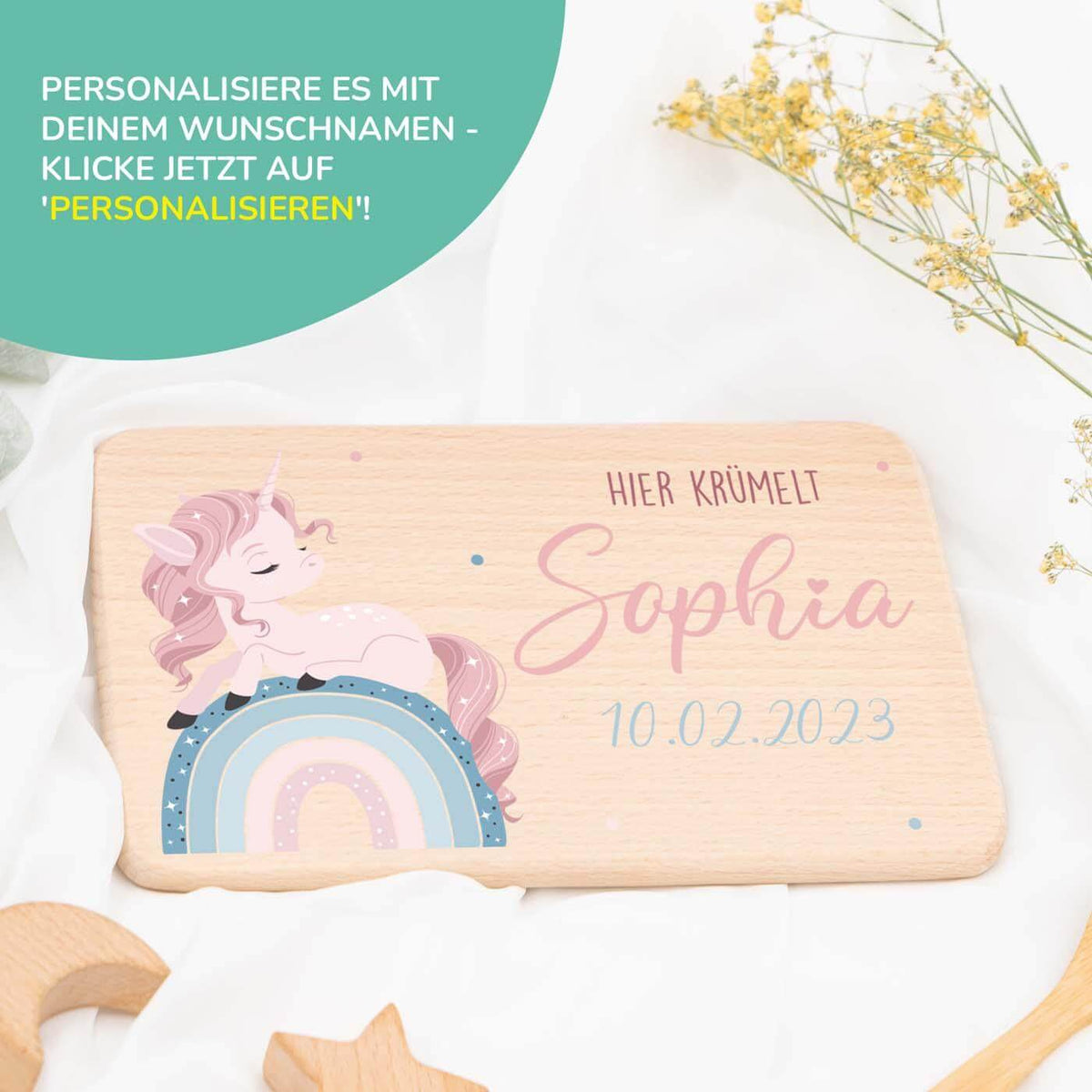 frühstücksbrettchen mit einhorn-regenbogen motiv und individuellem namen