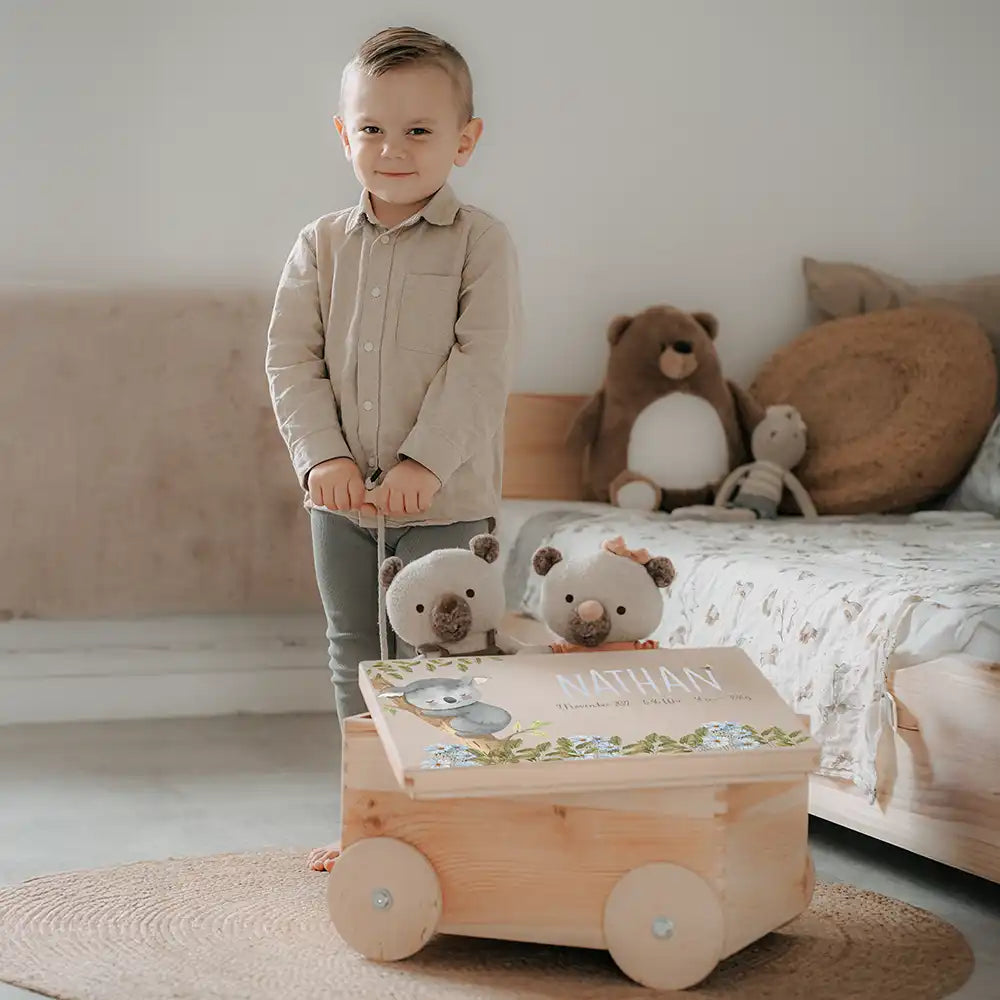 Spielzeugkiste mit Rädern personalisiert - Koala