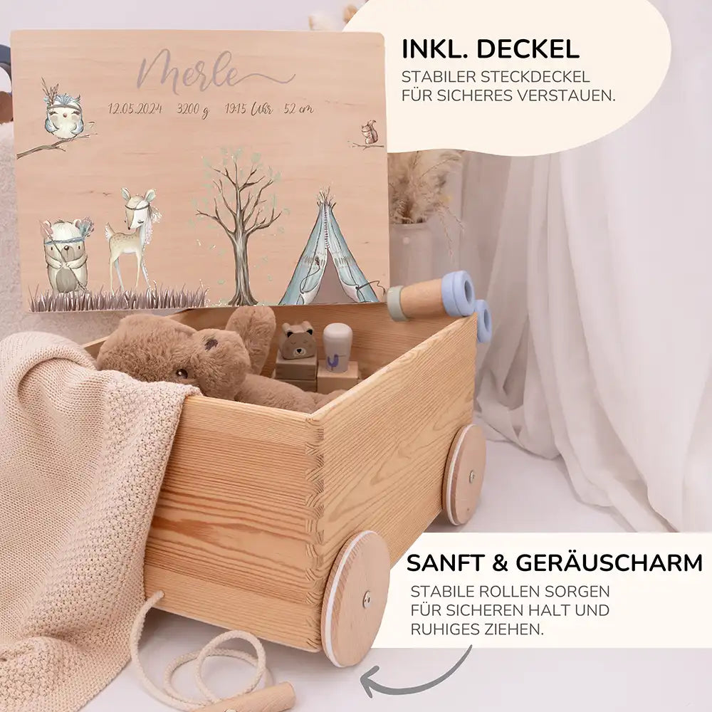 Spielzeugkiste mit Rädern personalisiert - Tipi