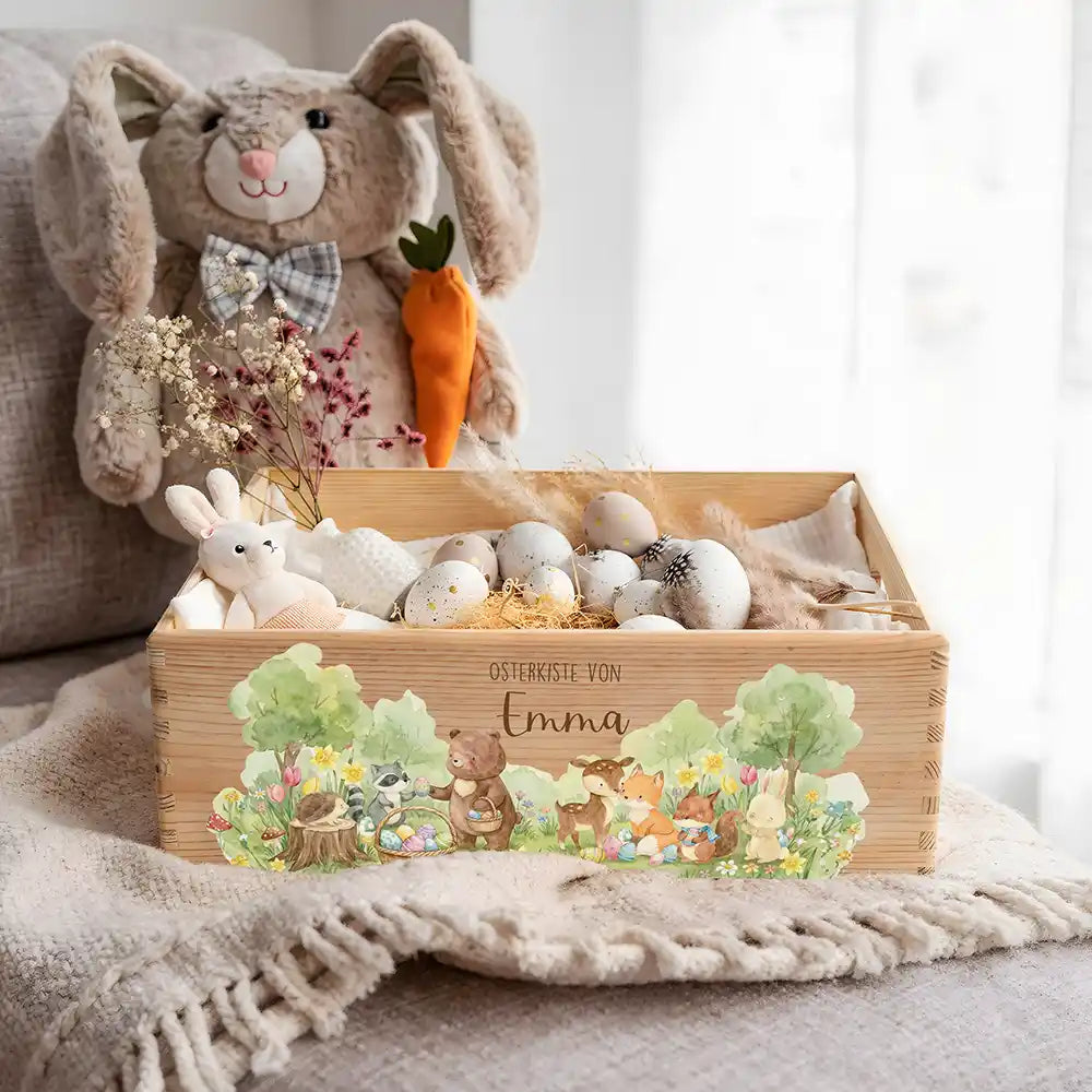 Osterkiste Holz personalisiert - Tierfamilie im Wald