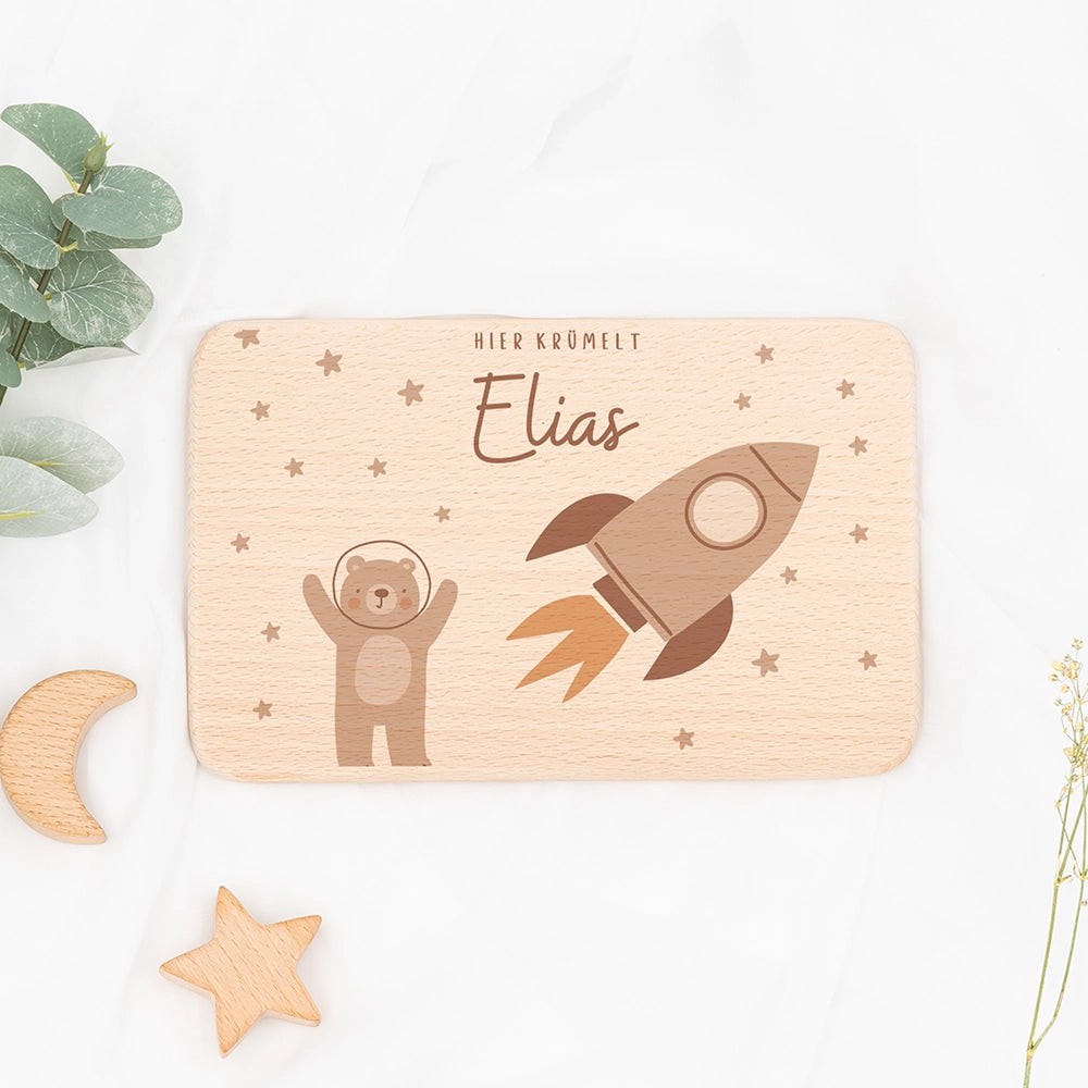 Frühstücksbrettchen Holz personalisiert - Bär Astronaut