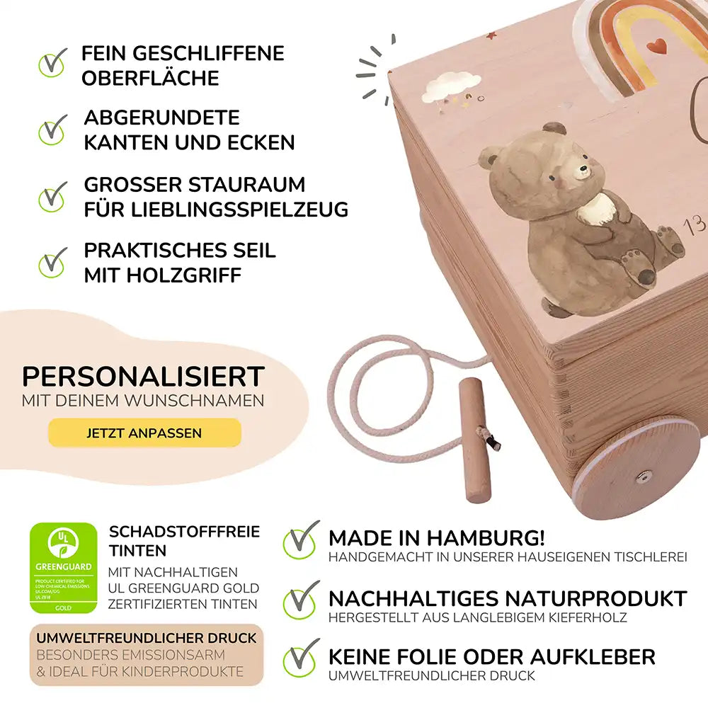 Spielzeugkiste mit Rädern personalisiert - Boho Bär