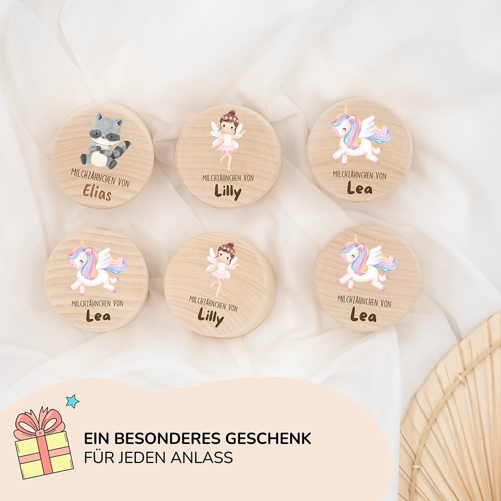 Zahndose Milchzähne personalisiert - Holz Zahnbox mit Wunschnamen - Waschbär Motiv