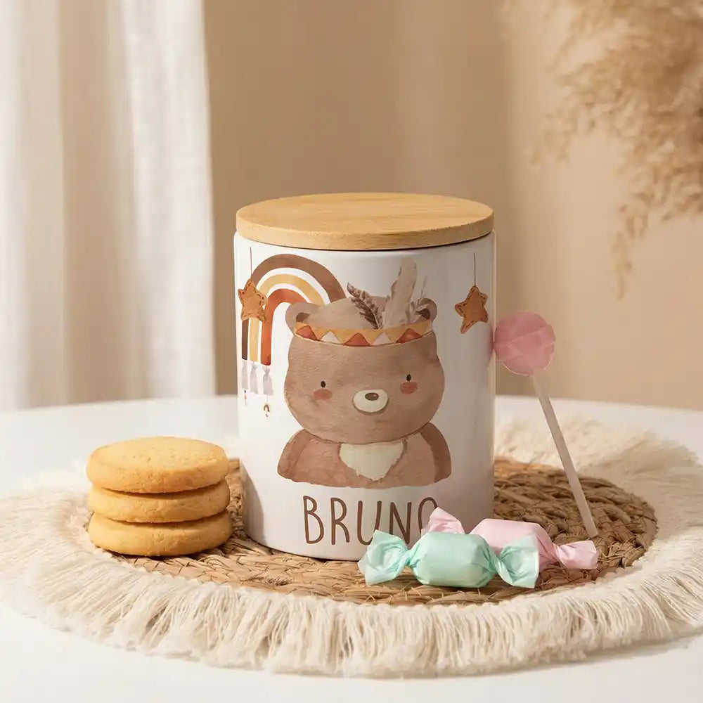 Personalisierte Keksdose Boho-Bär aus Keramik mit Bambusdeckel - Wunschname - kadsmood.com