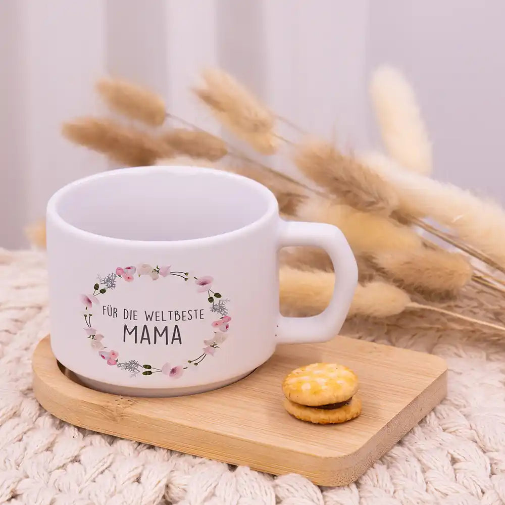 Personalisierte Kaffeetasse Mama Blumenkranz Weltbeste Mama – Keramik & Bambus